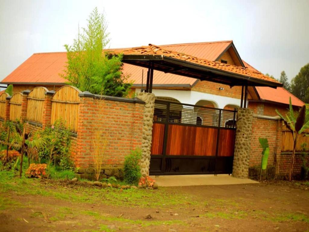 Urugano Virunga Palace Nyarugina Extérieur photo