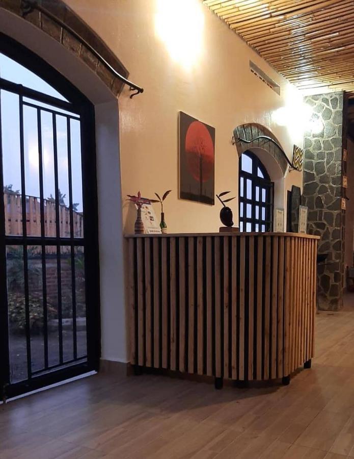 Urugano Virunga Palace Nyarugina Extérieur photo